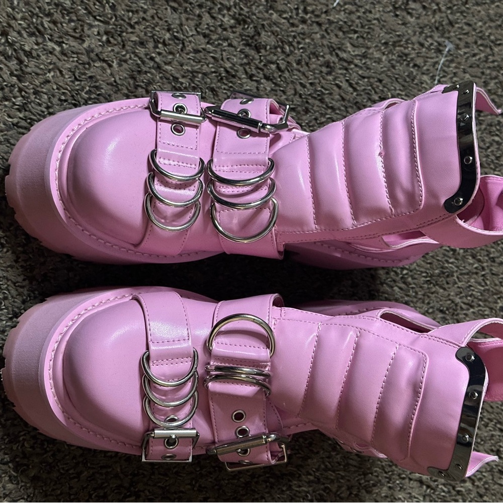 Trendy Pink Platform Boots - Picture 5 of 7